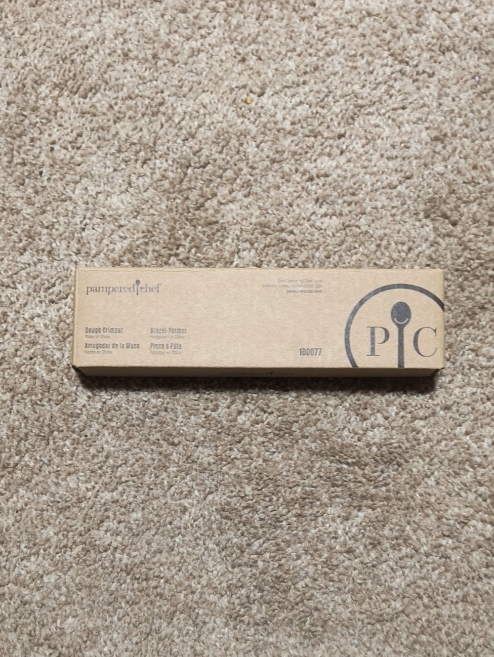 Pampered Chef Brown Cardboard Boxed Dough Crimper
